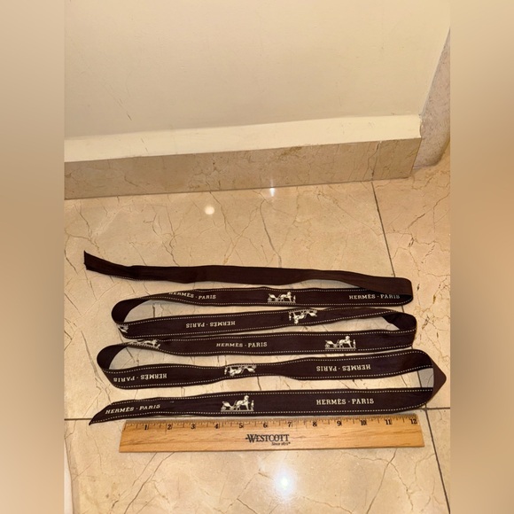 Hermes Gift Bags & Ribbons - Picture 4 of 6